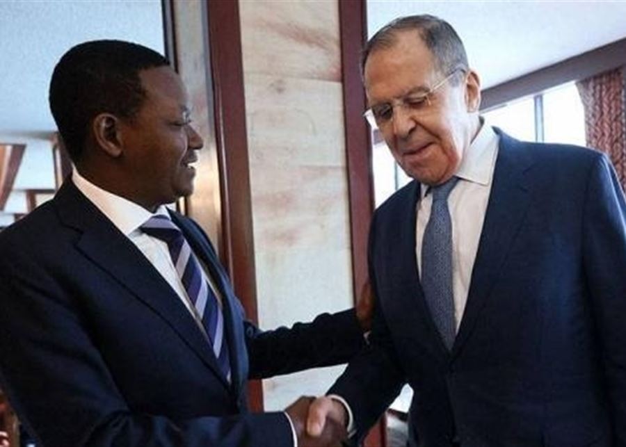 كينيا تعلن عن تعزيز العلاقات التجارية مع روسيا خلال زيارة مفاجئة للافروف