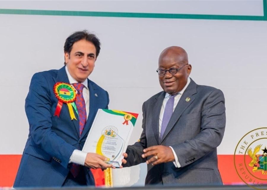 رئيس غانا منح الوسام الرئاسي للعمل المتميز إلى السفارة اللبنانية